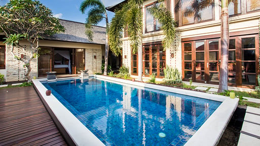 Villa Saffron Swimming pool