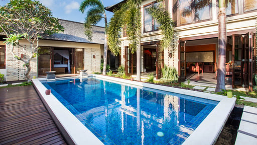 Villa Saffron Swimming pool