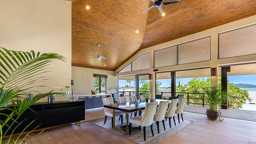 Villa Sai Tai Dining area