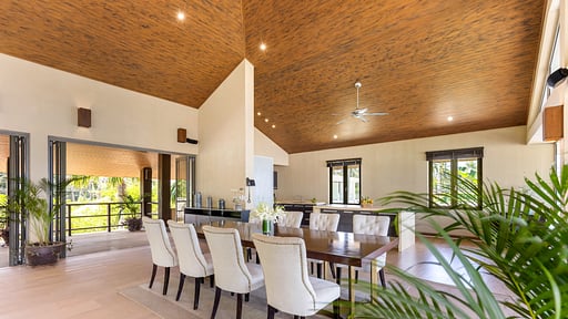 Villa Sai Tai Dining area