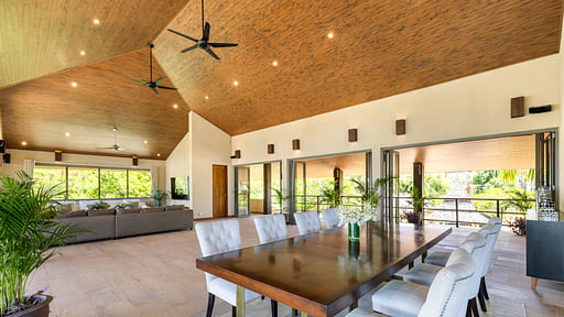 Villa Sai Tai Dining area
