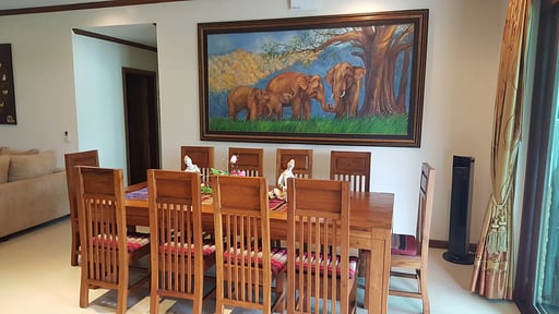 Villa Saifon 2 Обеденная зона