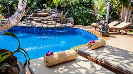 Villa Saifon Twins Swimming pool 1