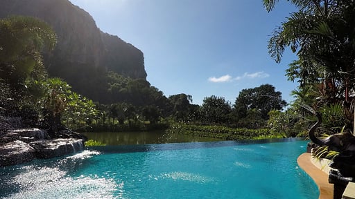Villa Saifon Twins Swimming pool 2