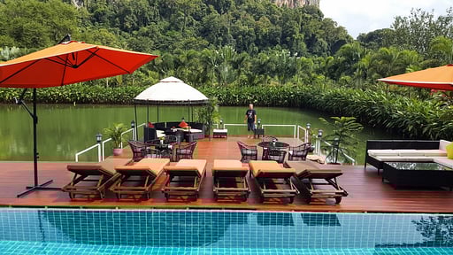 Villa Saifon Twins Swimming pool 2