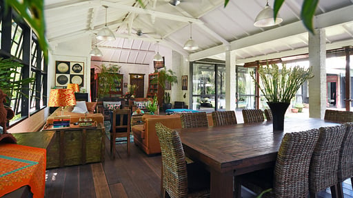 Villa Sajak Dining area