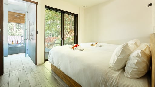 Villa Sakura Bedroom 1