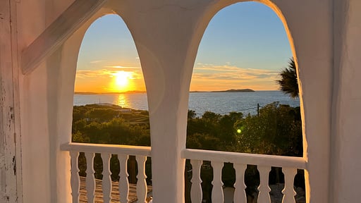 Villa Salada Sunset Rooftop lounge
