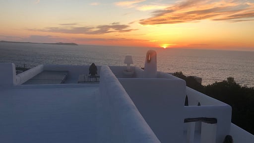 Villa Salada Sunset Rooftop lounge