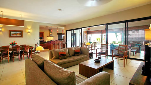 Villa Salines Beachfront Wohnbereich