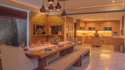 Villa Sally Dining area