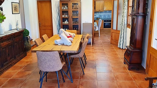 Villa Salve Dining area