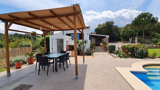 Villa Salve Dining area