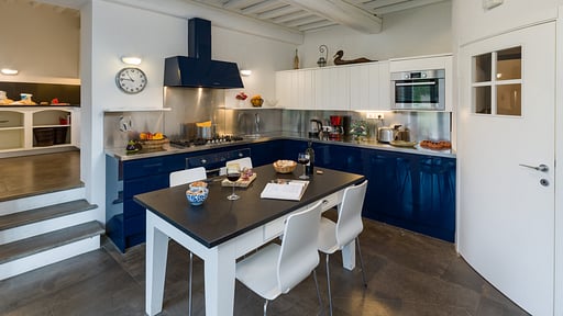 Villa Sambuco Kitchen