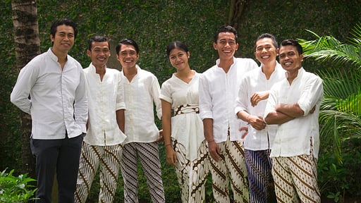 Villa Samuan Siki Villa staff