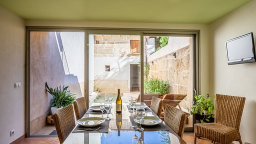 Villa San Jordi Dining area