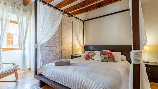 Villa San Jordi Bedroom 1