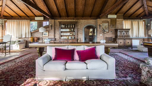 Villa San Lorenzo Living room 2