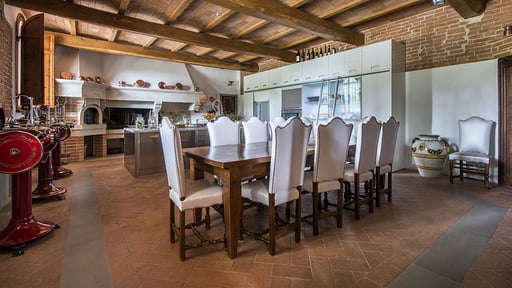 Villa San Lorenzo Dining area 1