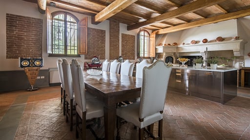 Villa San Lorenzo Dining area 1