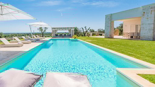 Villa San Vito Schwimmbad 1