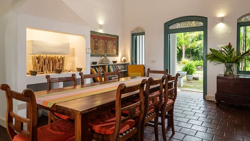 Villa Sanasuma Dining area