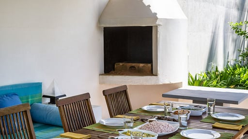 Villa Sanasuma Dining area