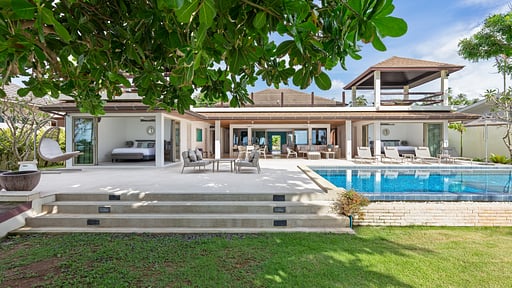 Villa Sand Swimming pool