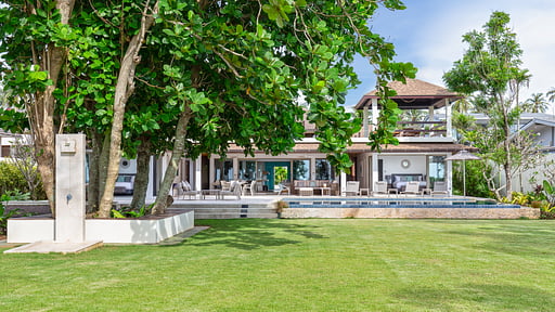 Villa Sand Garden