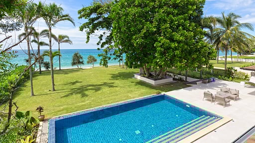 Villa Sand Swimming pool