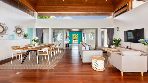 Villa Sand Dining area