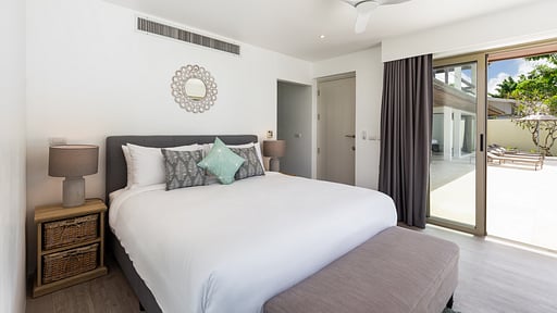 Villa Sand Bedroom 2