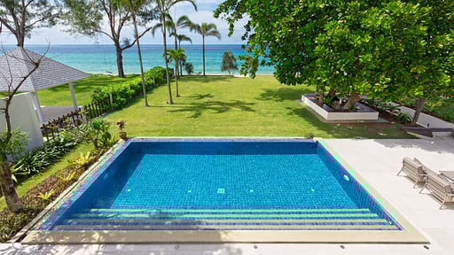 Villa Sand Swimming pool