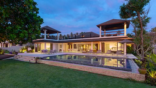 Villa Sand Swimming pool