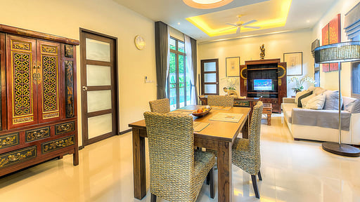 Villa Sandra Dining area