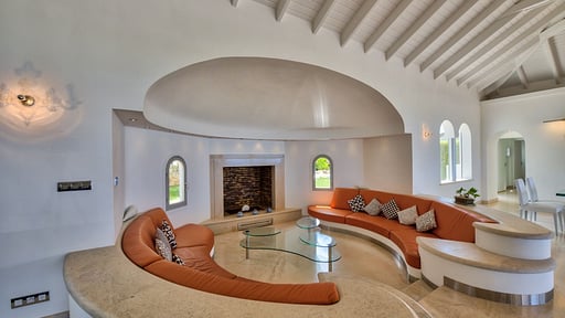Villa Sandyline Salon