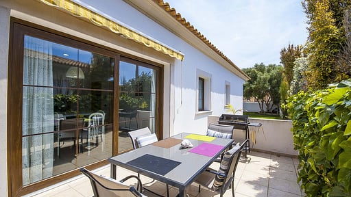 Villa Sant Mateu Dining area