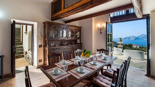 Villa Santa Lucia Dining area