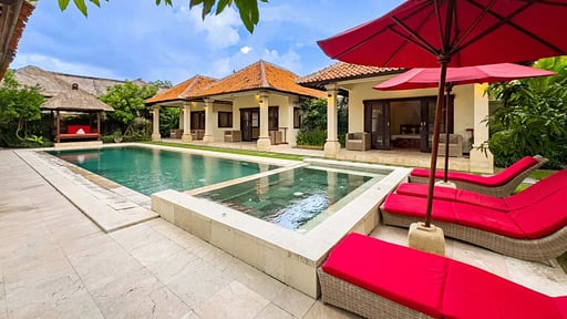 Villa Santi Swimming pool