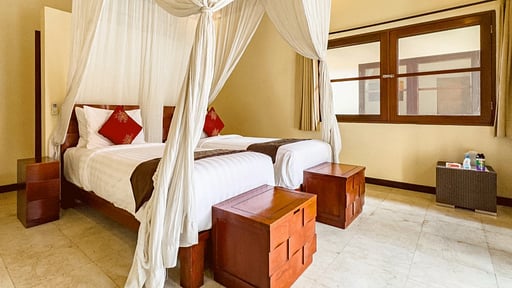 Villa Santi Bedroom 2