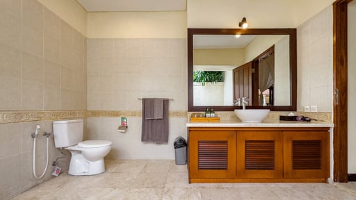 Villa Santi Bedroom 2