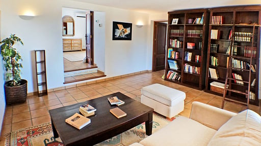 Villa Sapas Salon