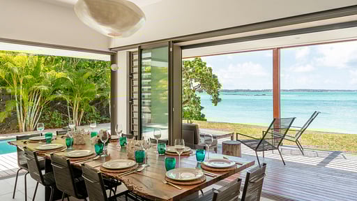 Villa Saphir Dining area