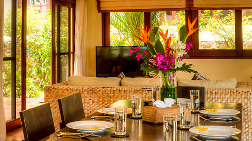 Villa Sapparos Dining area