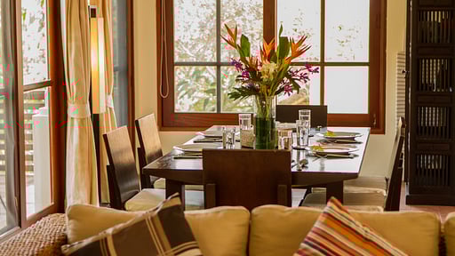 Villa Sapparos Dining area