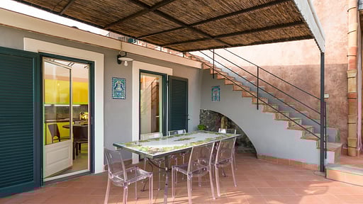 Villa Saracina Essecke 1