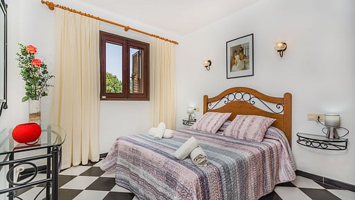 Can Barretas Schlafzimmer 2