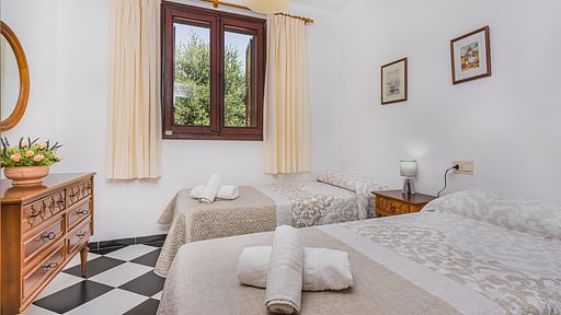 Can Barretas Schlafzimmer 3