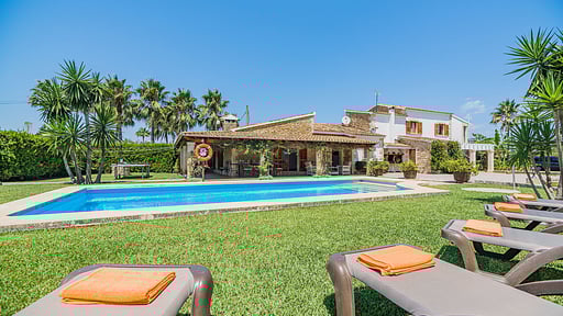 Can Barretas Schwimmbad