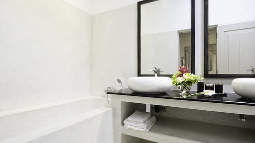 Villa Satin Doll Bedroom 1